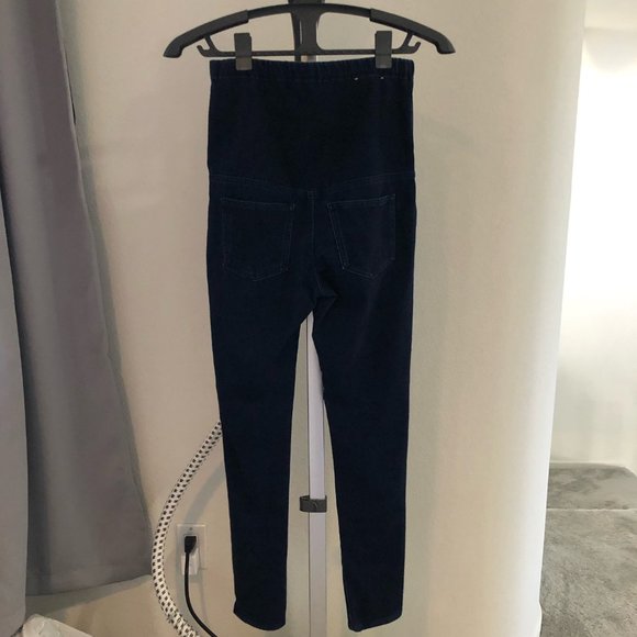 Motherhood Maternity Pullover Sweatshirt Blue and Dark Blue Jeans - Picture 6 of 7